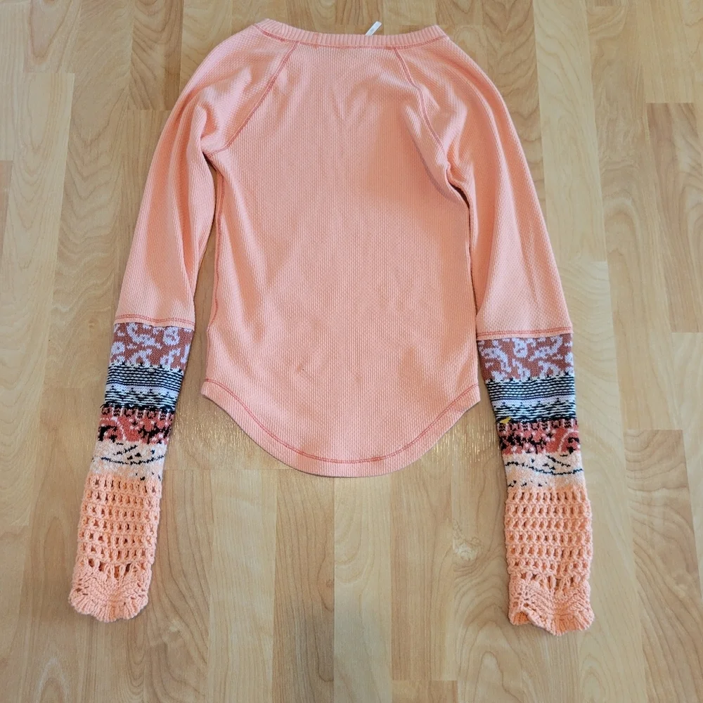 Free People In The Mix Cuff Thermal Top Size XS